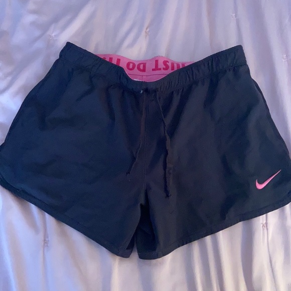 Nike Just Do it shorts - Picture 1 of 5